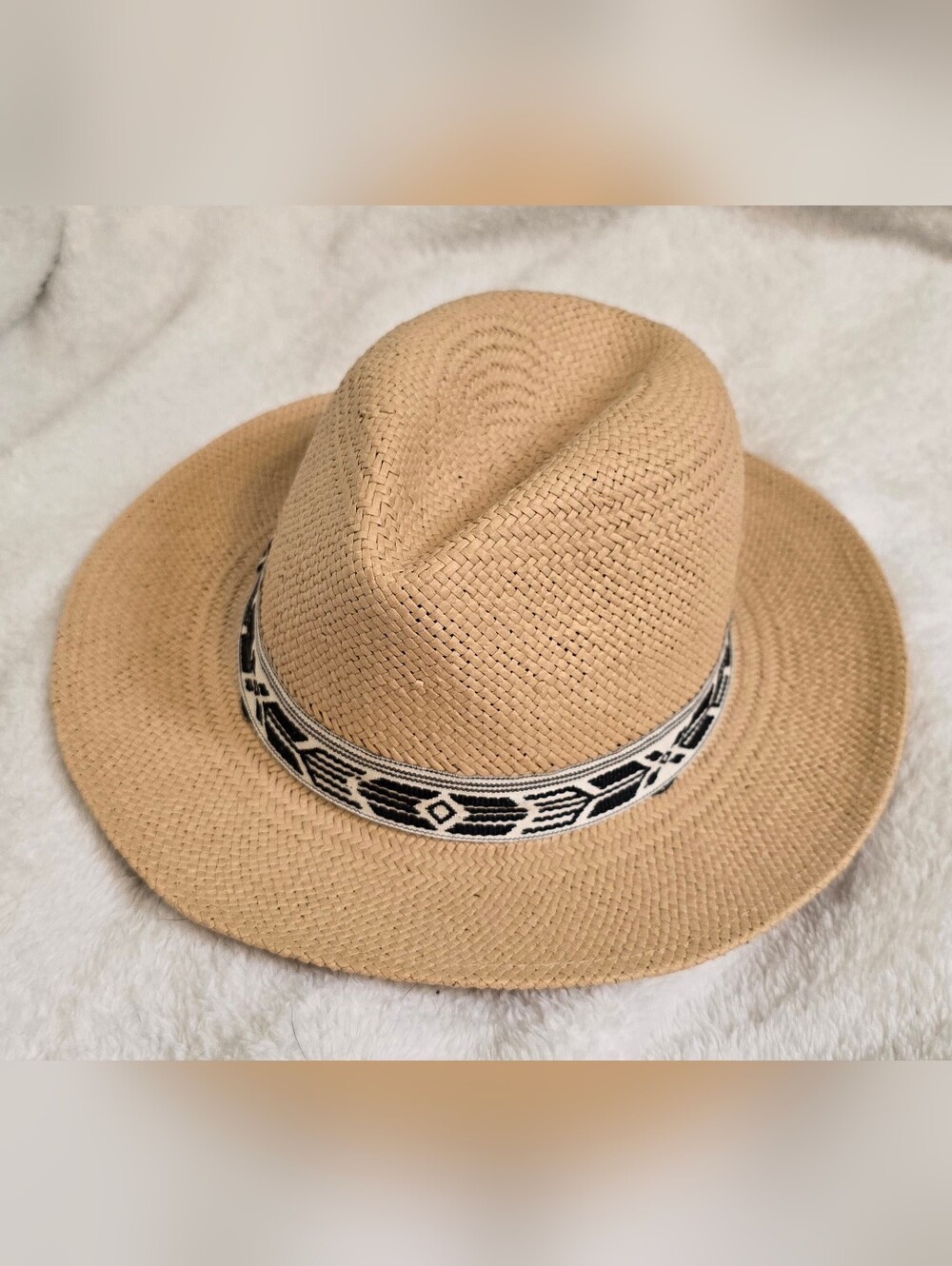 GAP Straw Woven Black White Tribal Band Panama Unisex Hat M L 56 57 cm